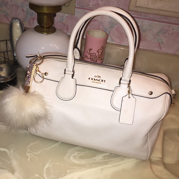 Coach Handbags - COACH purse 💗